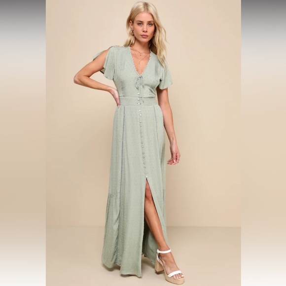 Lulus Dresses & Skirts - NWT Lulus Completely In Love Swiss Dot Maxi Dress size small